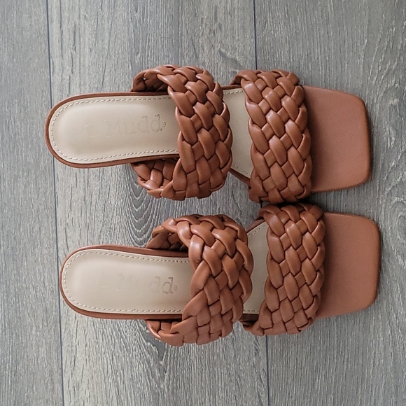 Braided heels - Picture 5 of 5